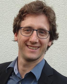 Portrait of Clairiant Bioprocess Design group leader Benjamin Fürst